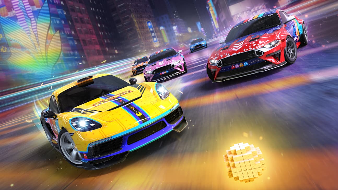 PAC-MAN Joins the Race! Eat pellets and chase down those Ghosts!
